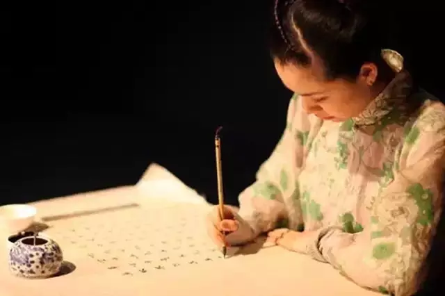 書(shū)法，是女人最好的化妝品3