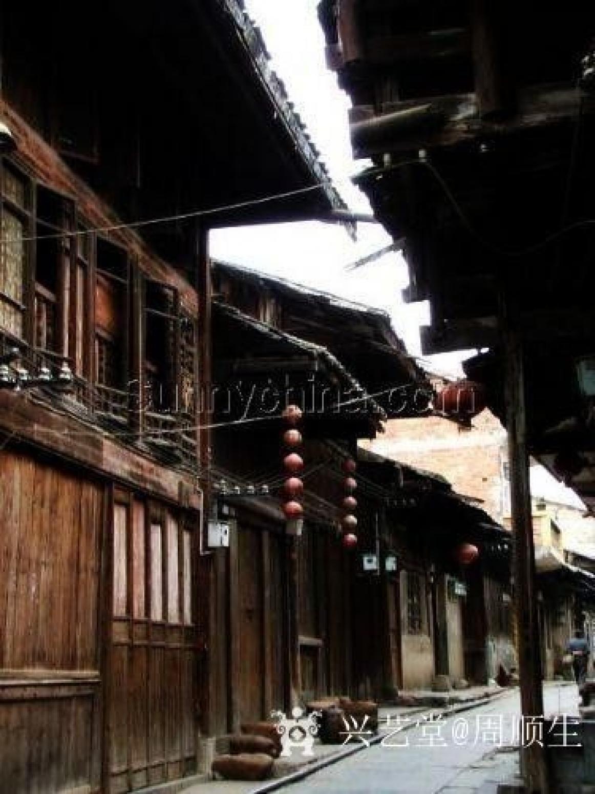 周順生國畫作品《四尺斗方大圩古鎮(zhèn)》【圖4】