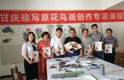 甘慶瓊生活-清華大學(xué)美術(shù)學(xué)院中國書畫名家專項(xiàng)課題高級(jí)研修班*甘慶瓊工作室2017屆(2)班第【圖1】