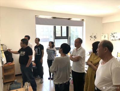 甘慶瓊生活-清華大學(xué)美術(shù)學(xué)院中國書畫名家專項課題高級研修班*甘慶瓊工作室2018屆(1)班第【圖1】